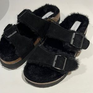 Aeropostale Black Fuzzy Sandals